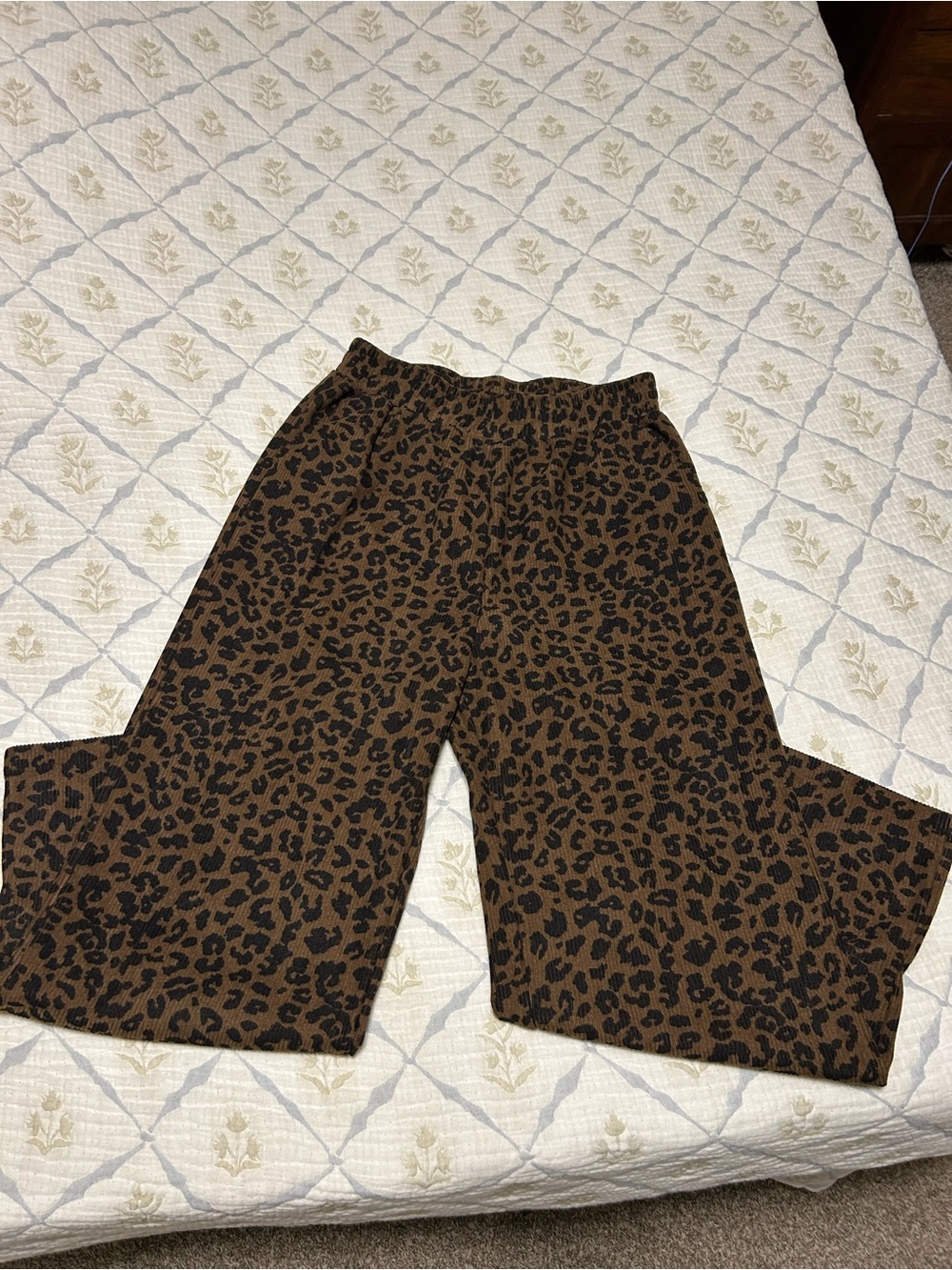 Halara Wide-Leg Leopard Print Pants - Brown/Black- size medium - Picture 2 of 3